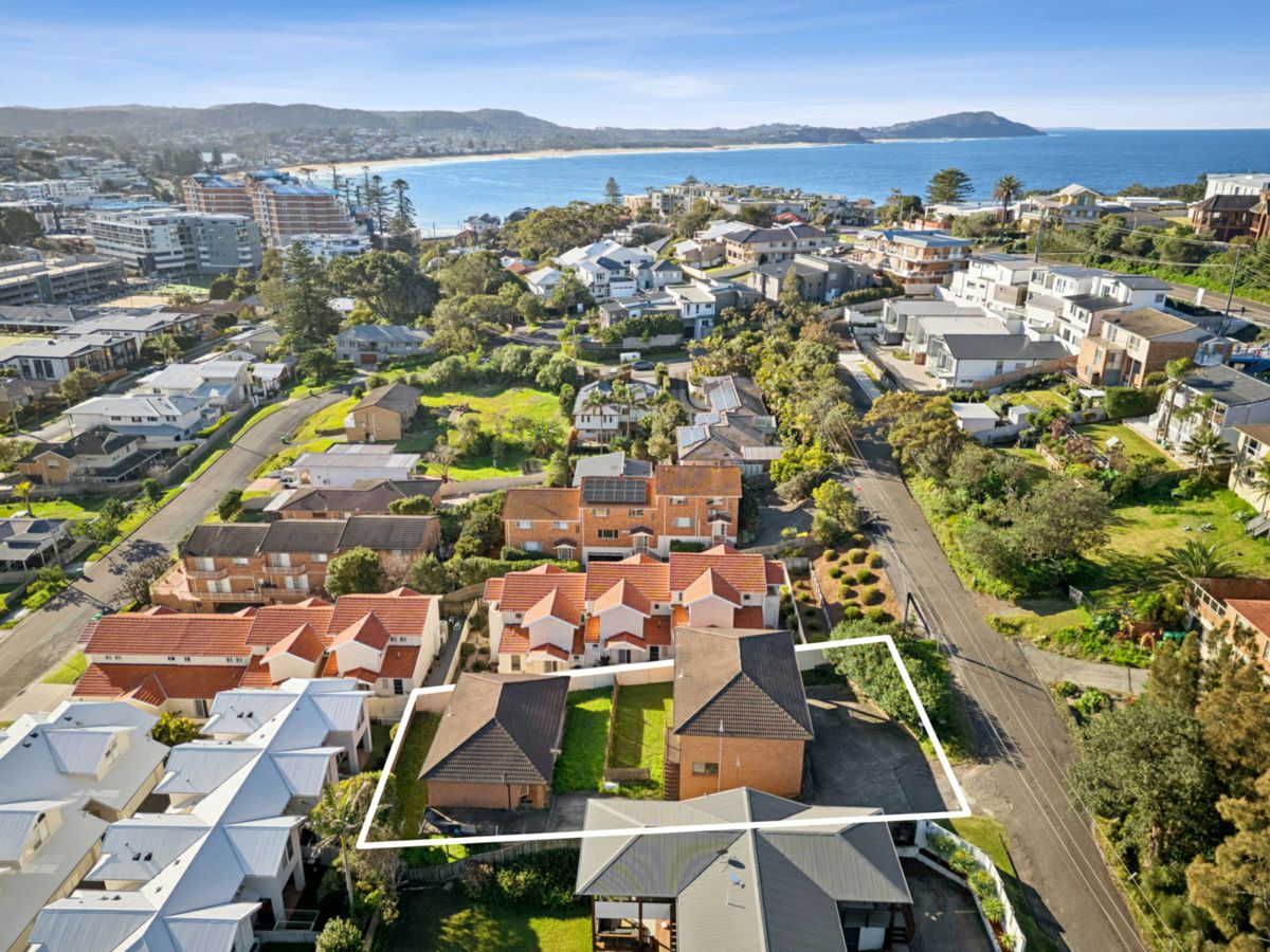8 Woolunga Avenue, Terrigal - image 1