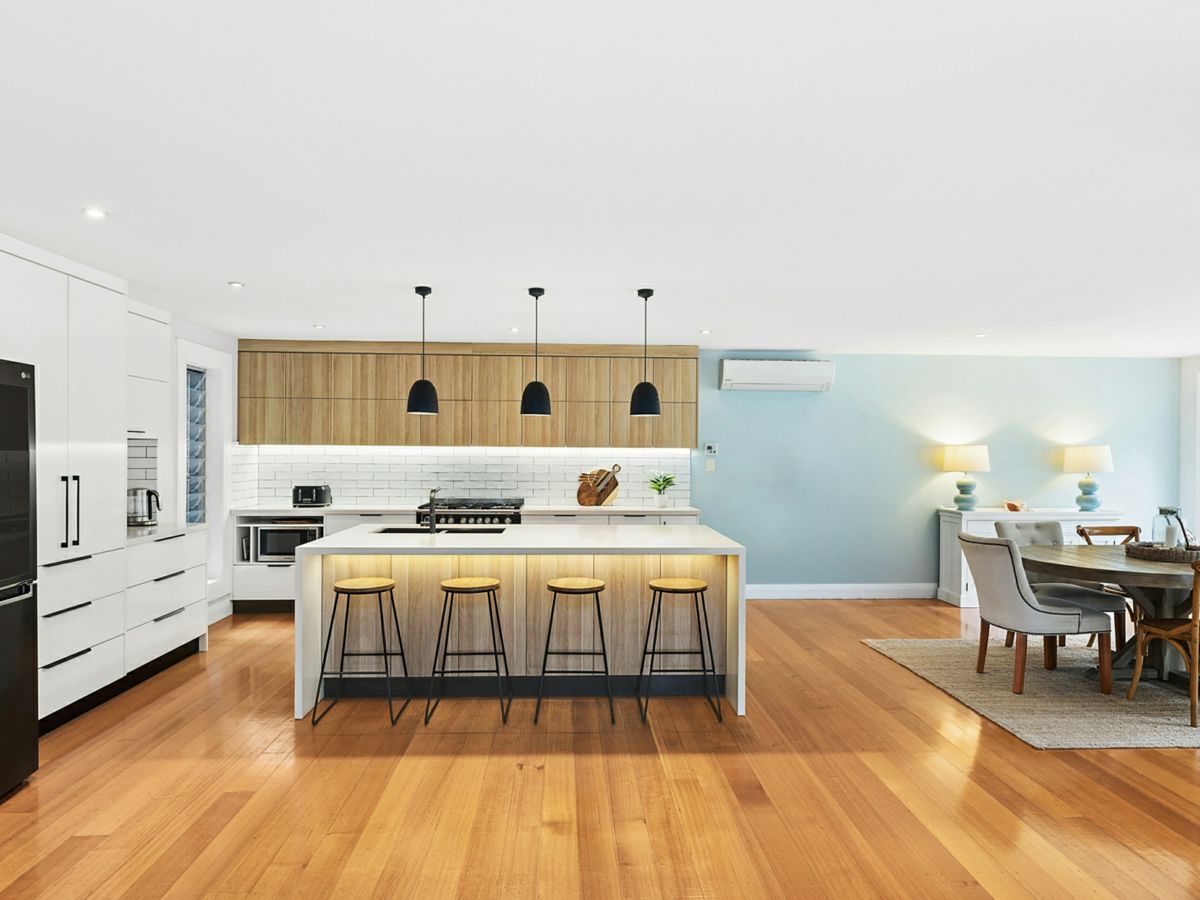 23 Lake Shore Drive, North Avoca - image 3