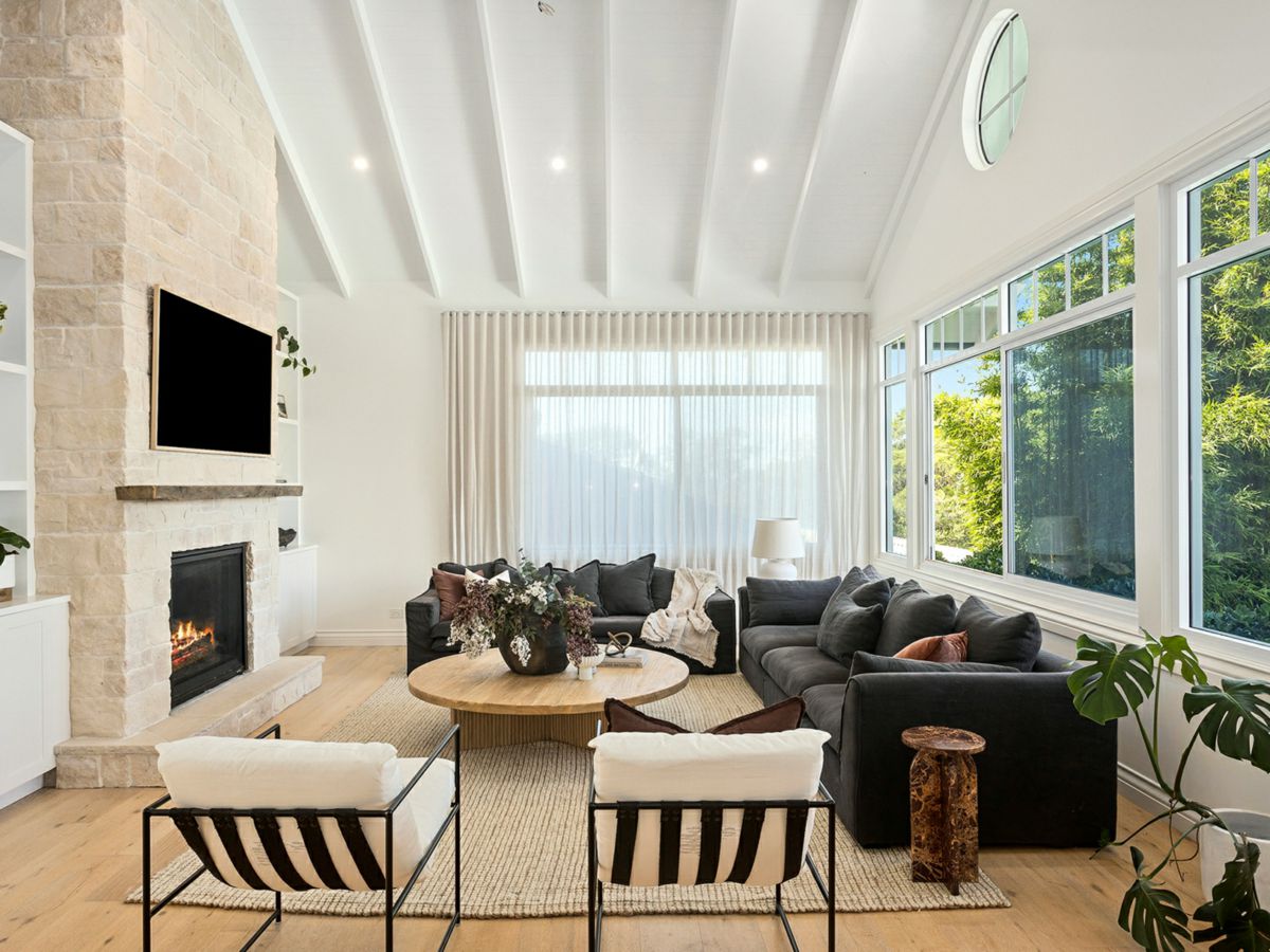 13 Palm Grove, Thirroul - image 2