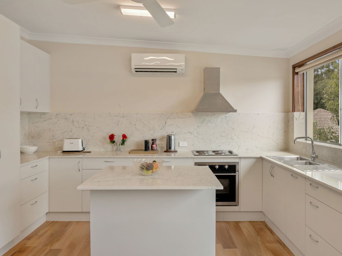 1 Gaynor Avenue, Mount Ousley - image 1