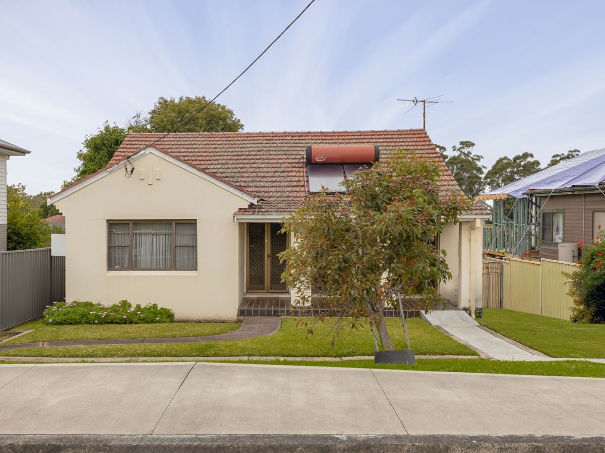1 Gaynor Avenue, Mount Ousley - image 2