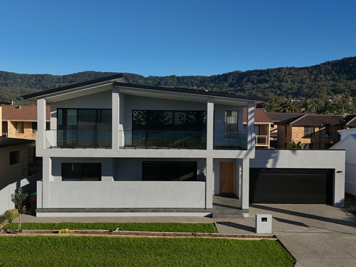 16 Cliff Parade, Thirroul - image 3