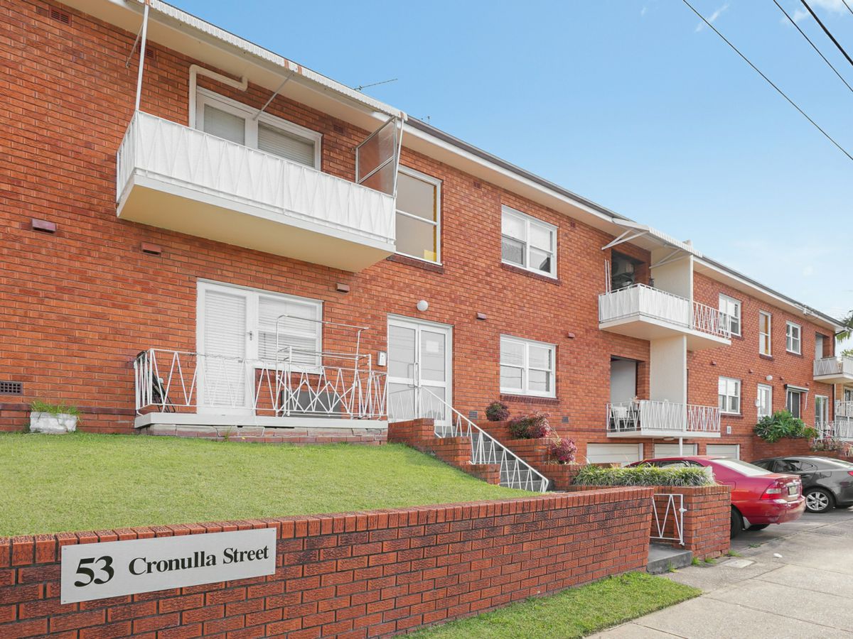 2/53 Cronulla Street, Carlton - image 1