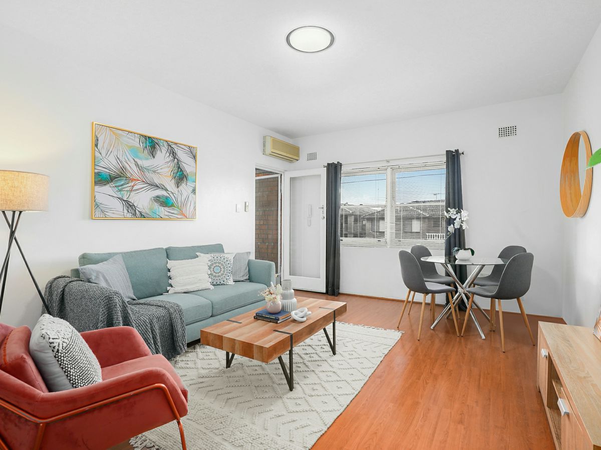 2/53 Cronulla Street, Carlton - image 3