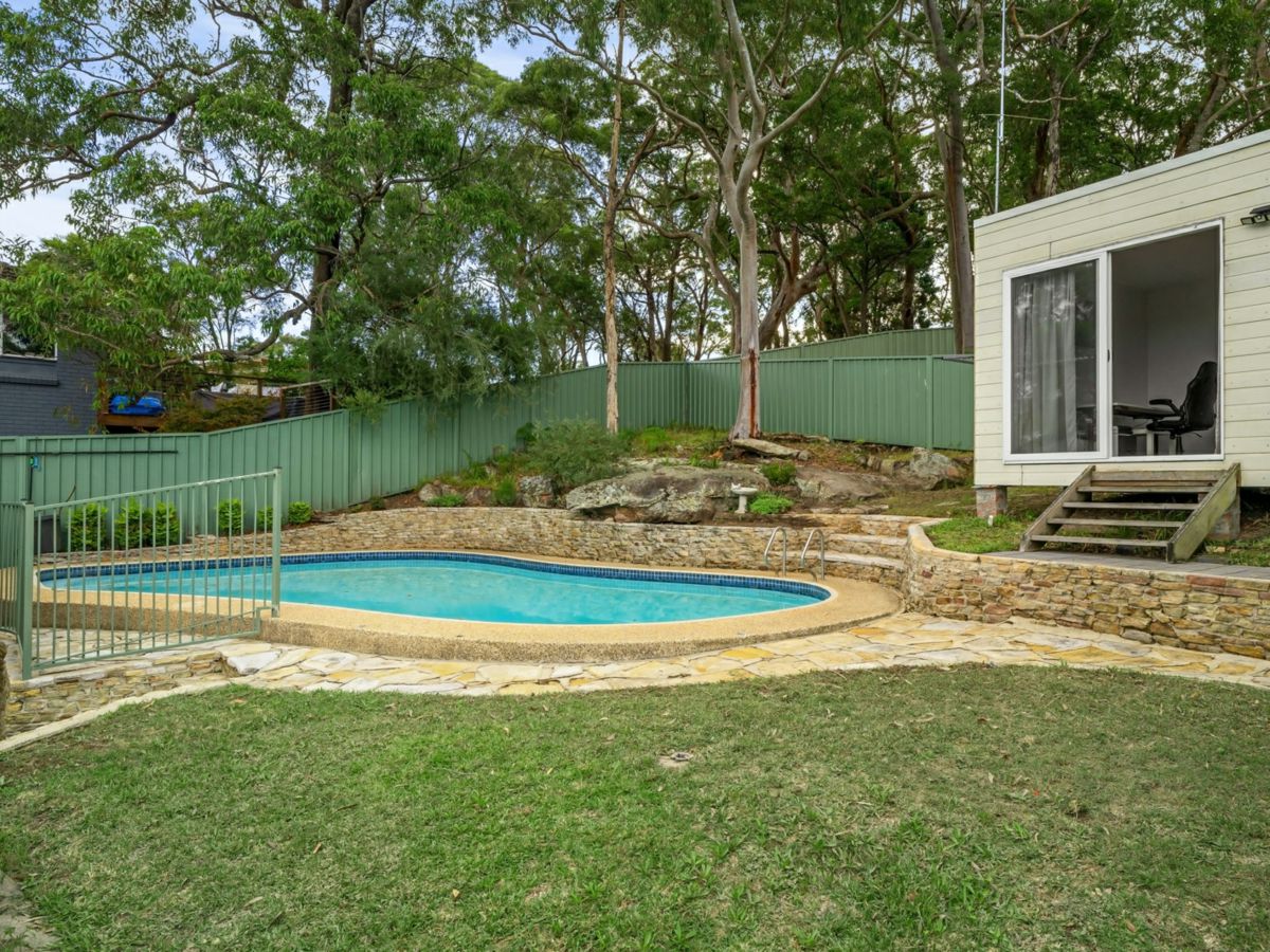 64 Elm Street, Lugarno - image 2