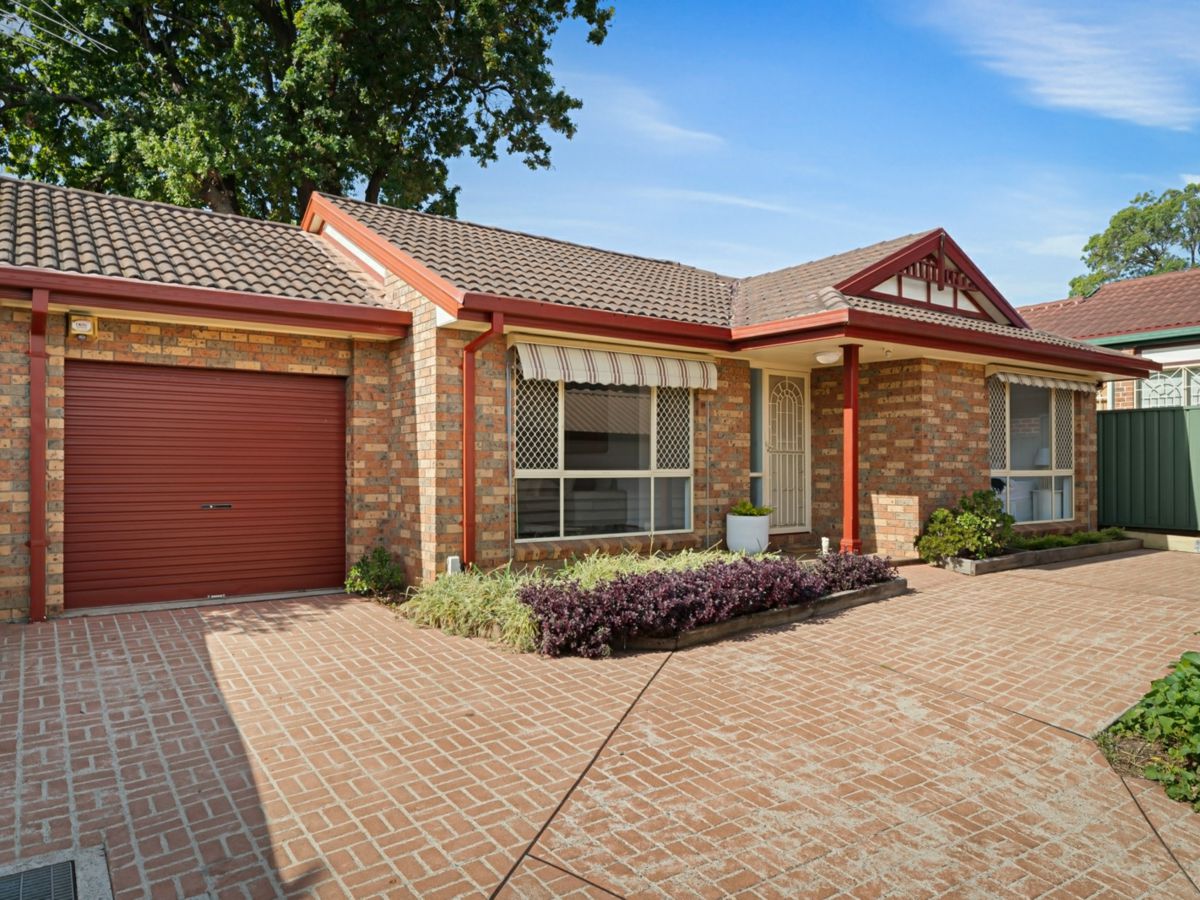86A Millett Street, Hurstville - image 1