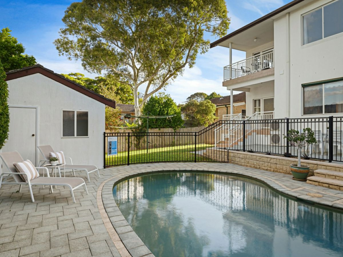 101 Lorraine Street, Peakhurst Heights - image 1