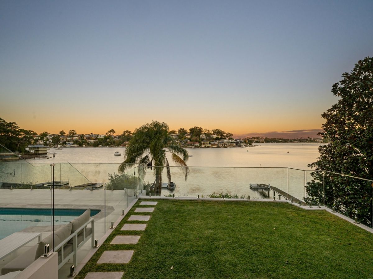 24B Annette Street, Oatley - image 1
