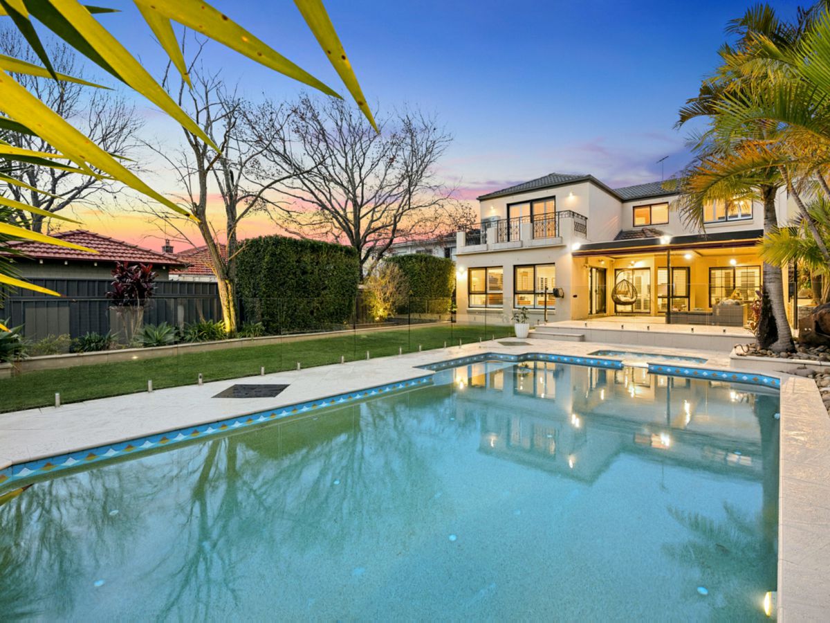 15 Waitara Parade, Hurstville Grove - image 1