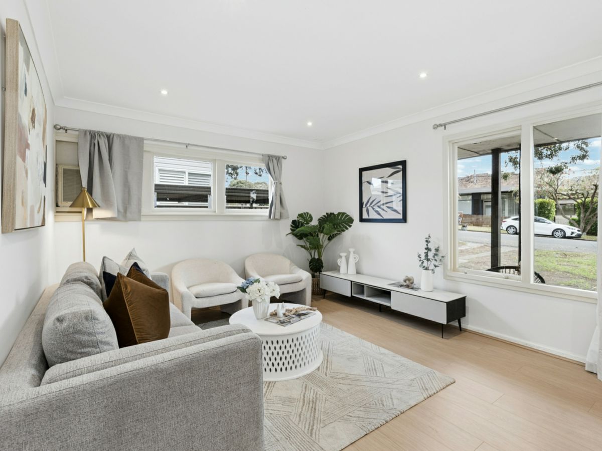 13 Balmoral Road, Mortdale - image 1