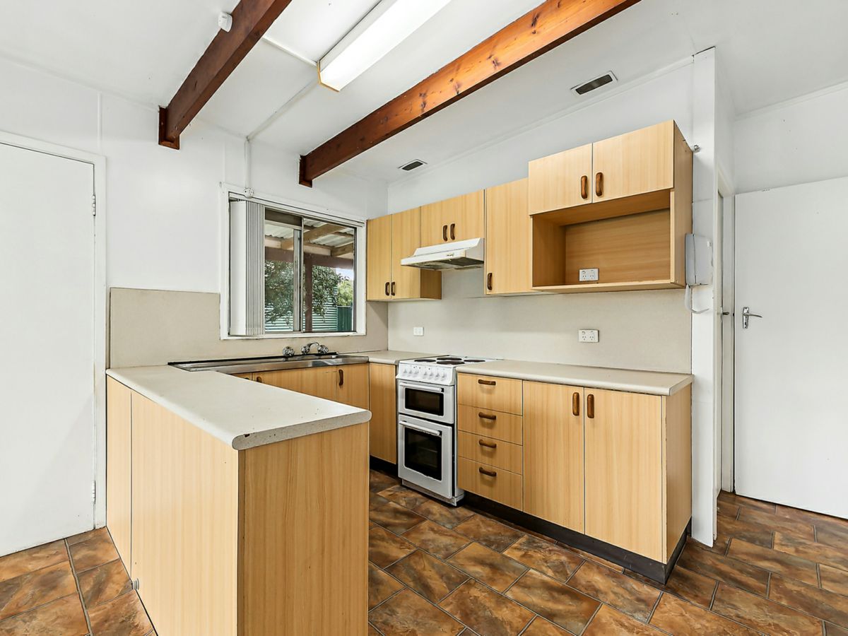 36 Dora Street, Dora Creek - image 2