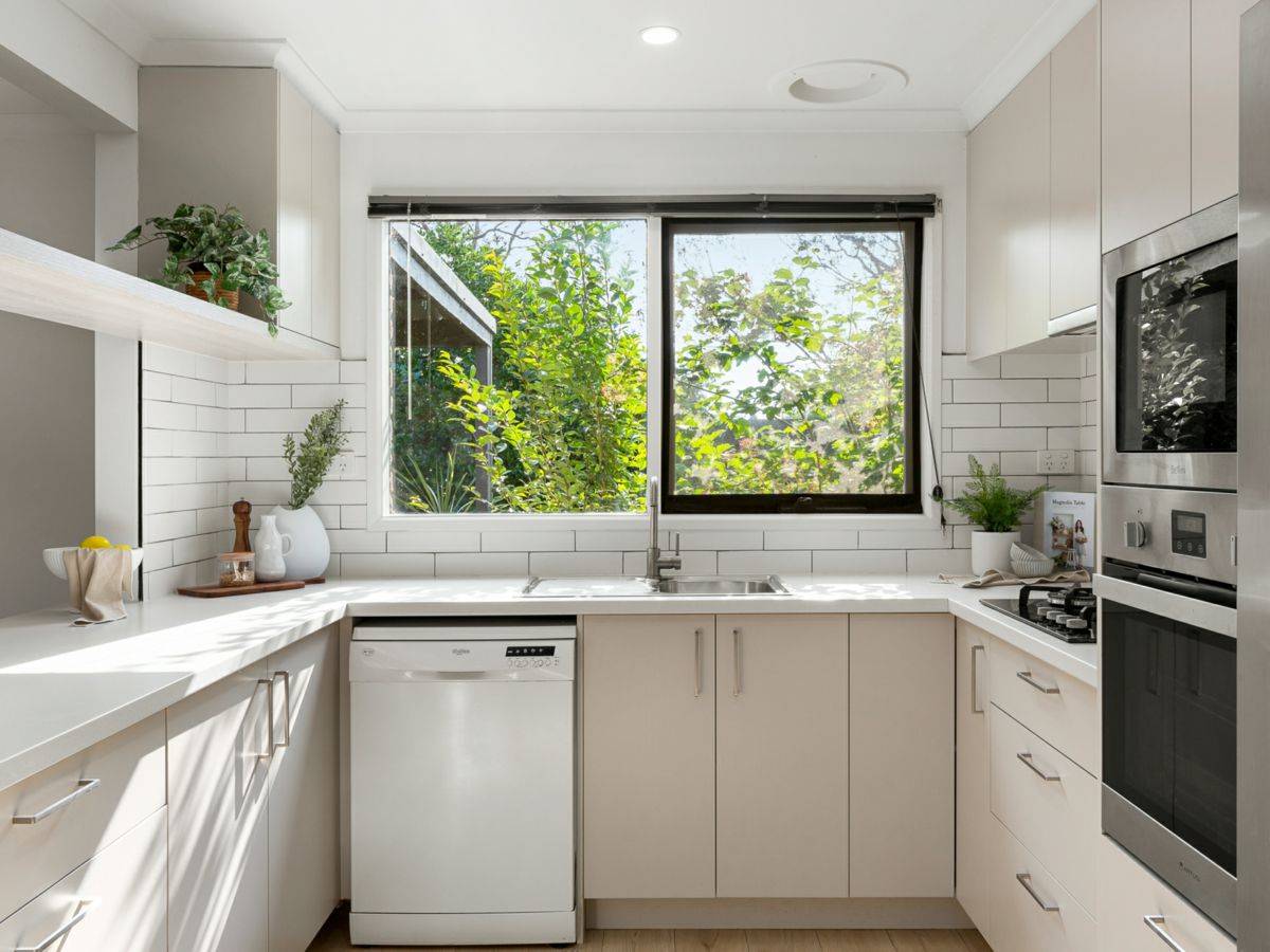 13 Liardet Crescent, Frankston - image 3