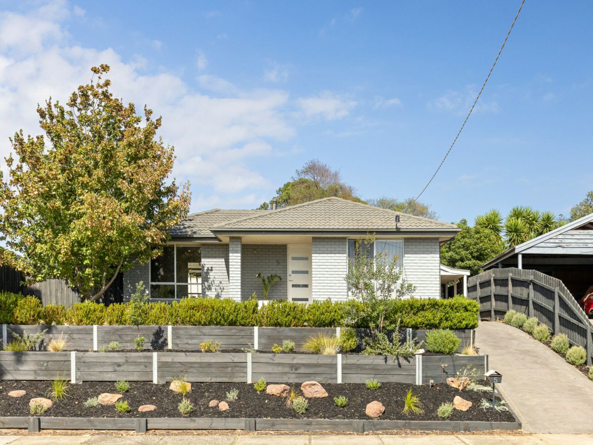 5 Clarendon Drive, SOMERVILLE