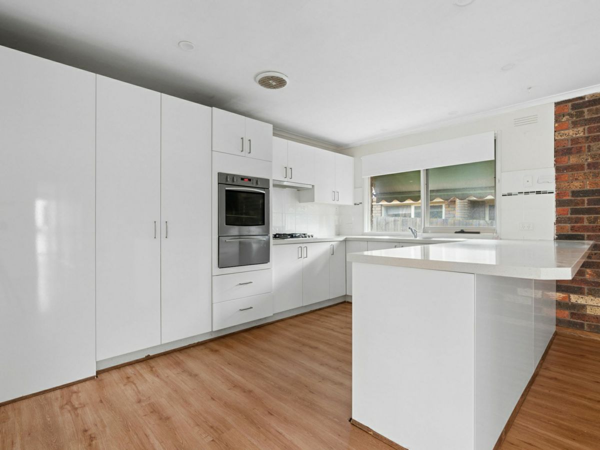 17 Bush Court, Langwarrin - image 3