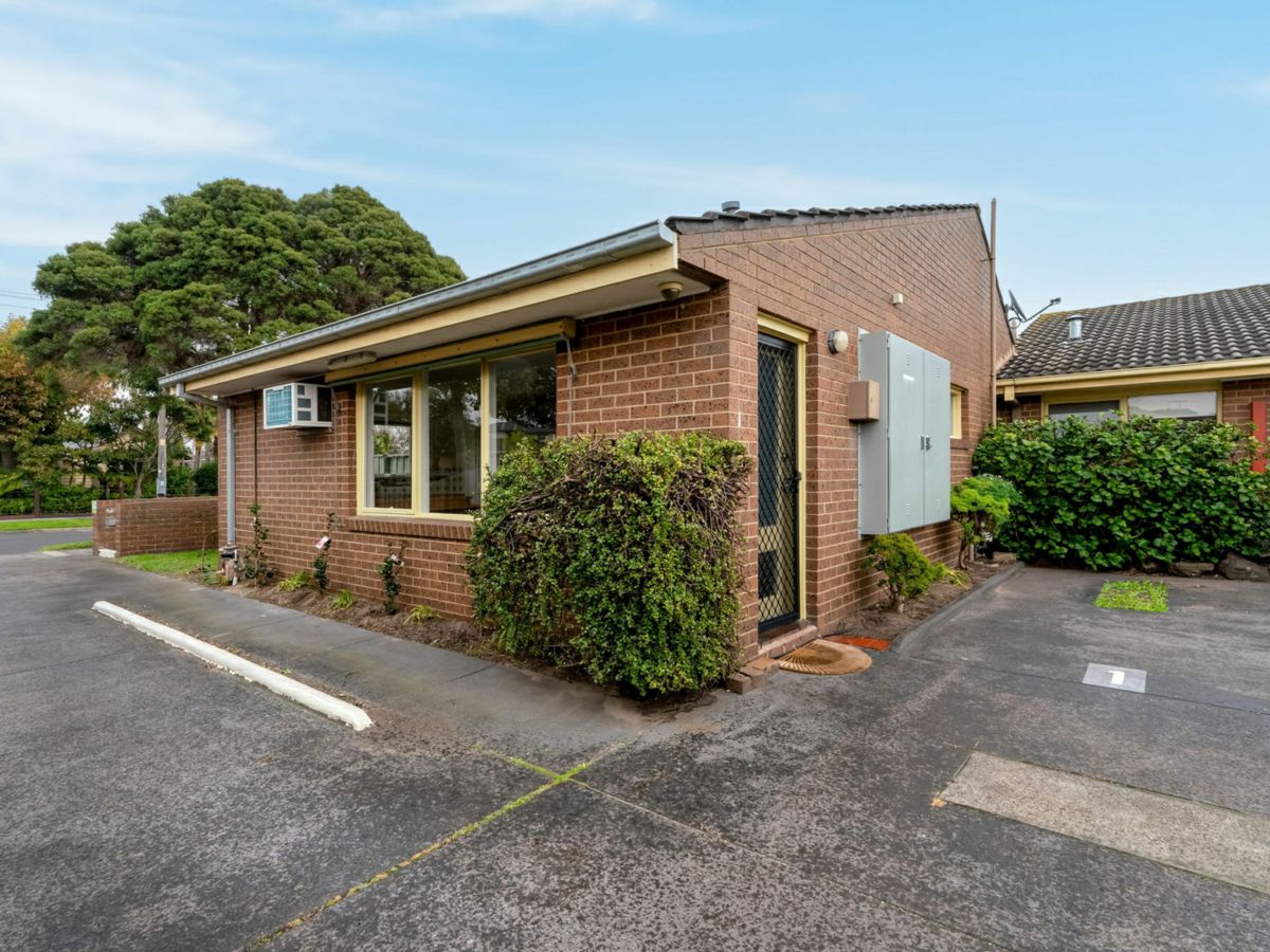 1/15 Cricklewood Avenue, Frankston - image 1
