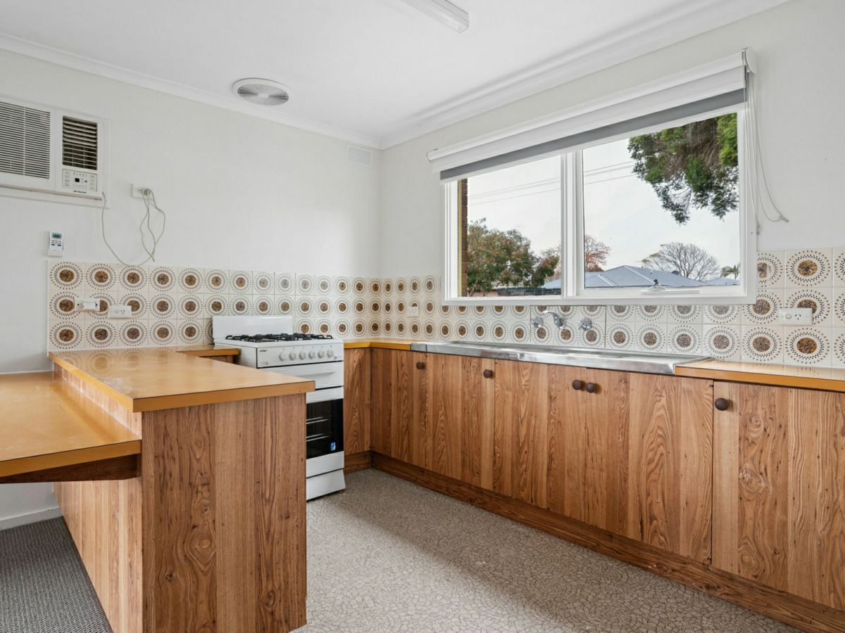 1/15 Cricklewood Avenue, Frankston - image 2