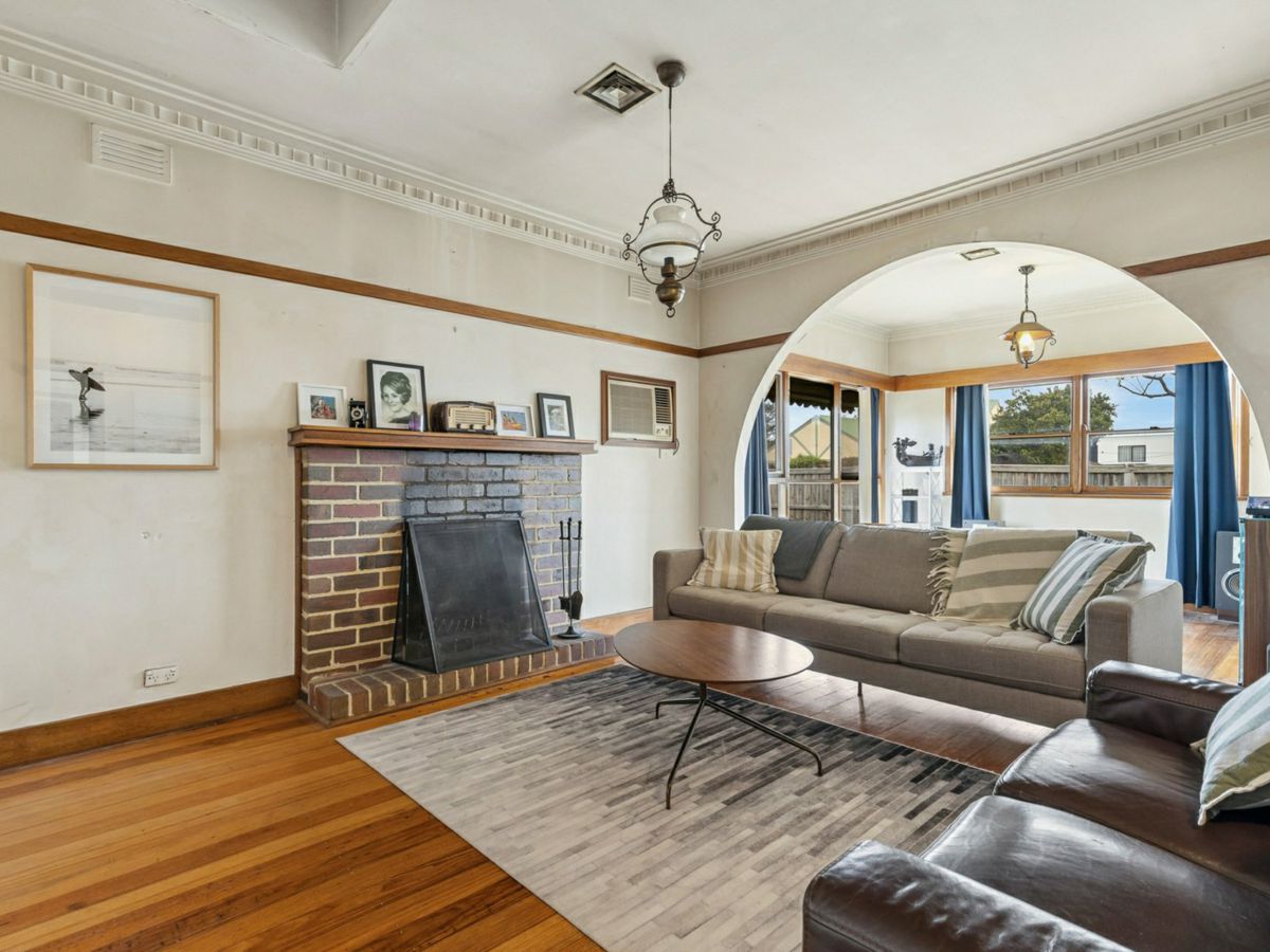 29 Thames Promenade, Chelsea - image 3