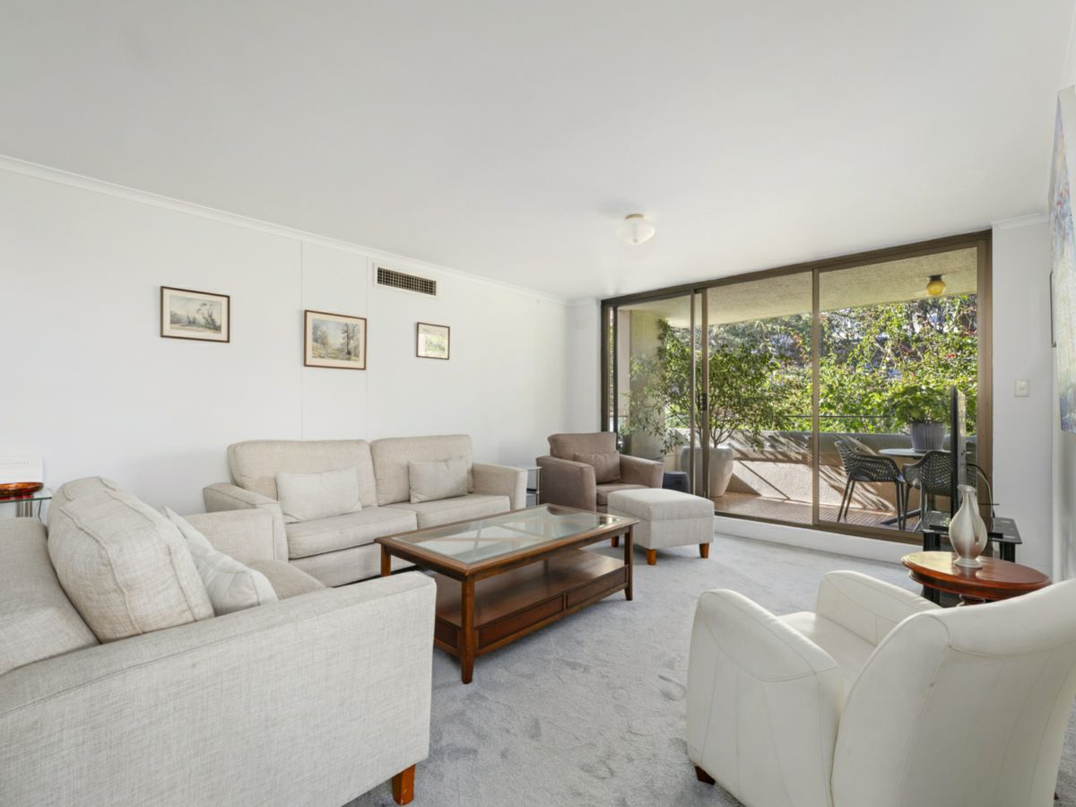 62/4 New McLean Street, Edgecliff - image 2
