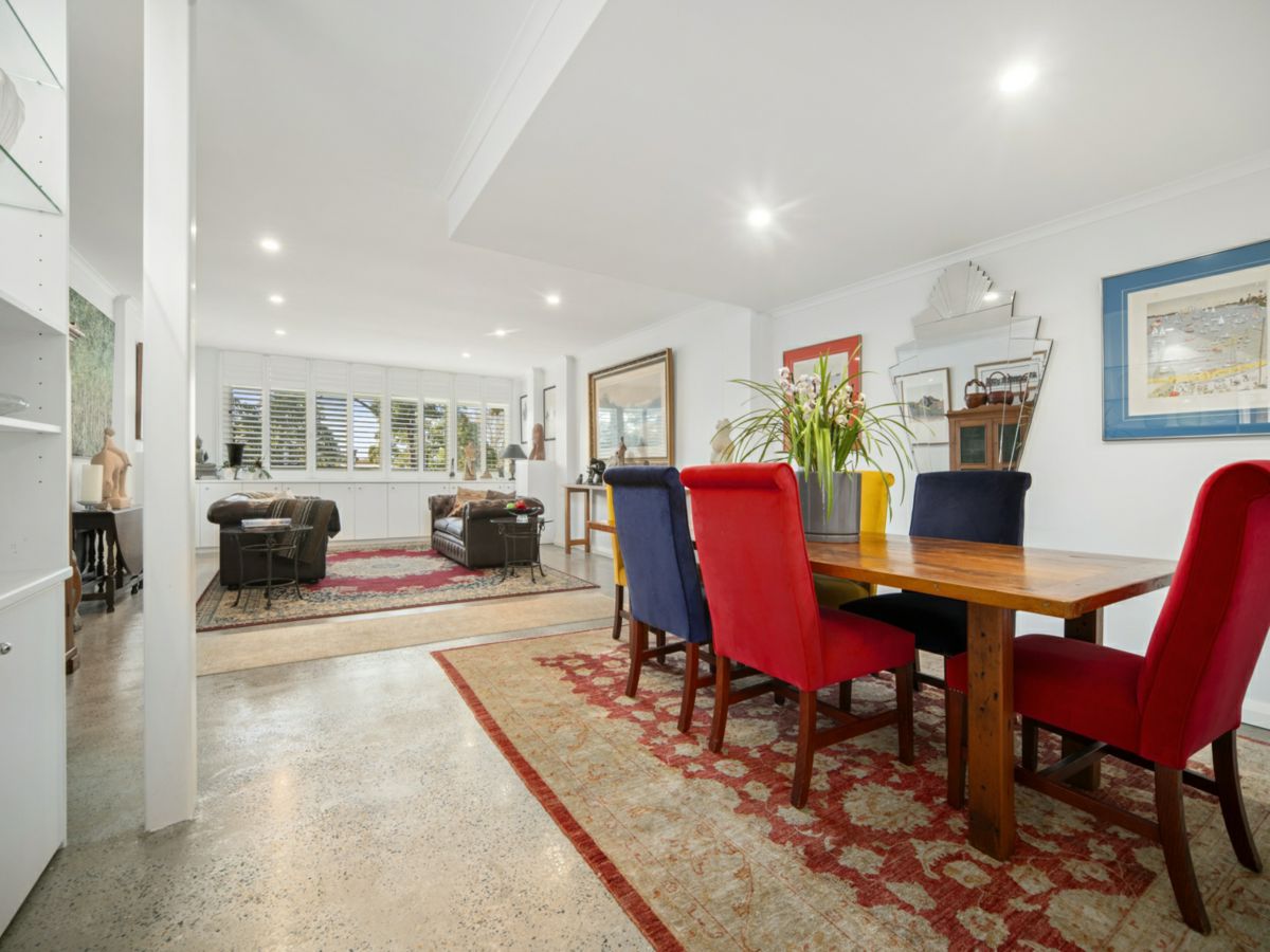 58/150 Forbes Street, Woolloomooloo - image 2
