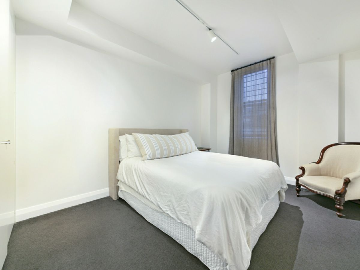 8/52 Taylor Street, Darlinghurst - image 2