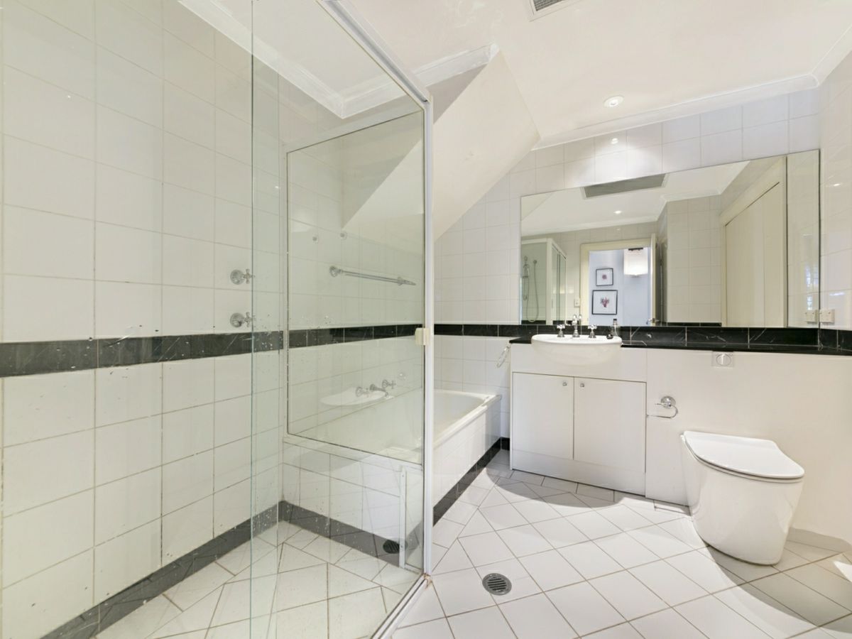 8/52 Taylor Street, Darlinghurst - image 3