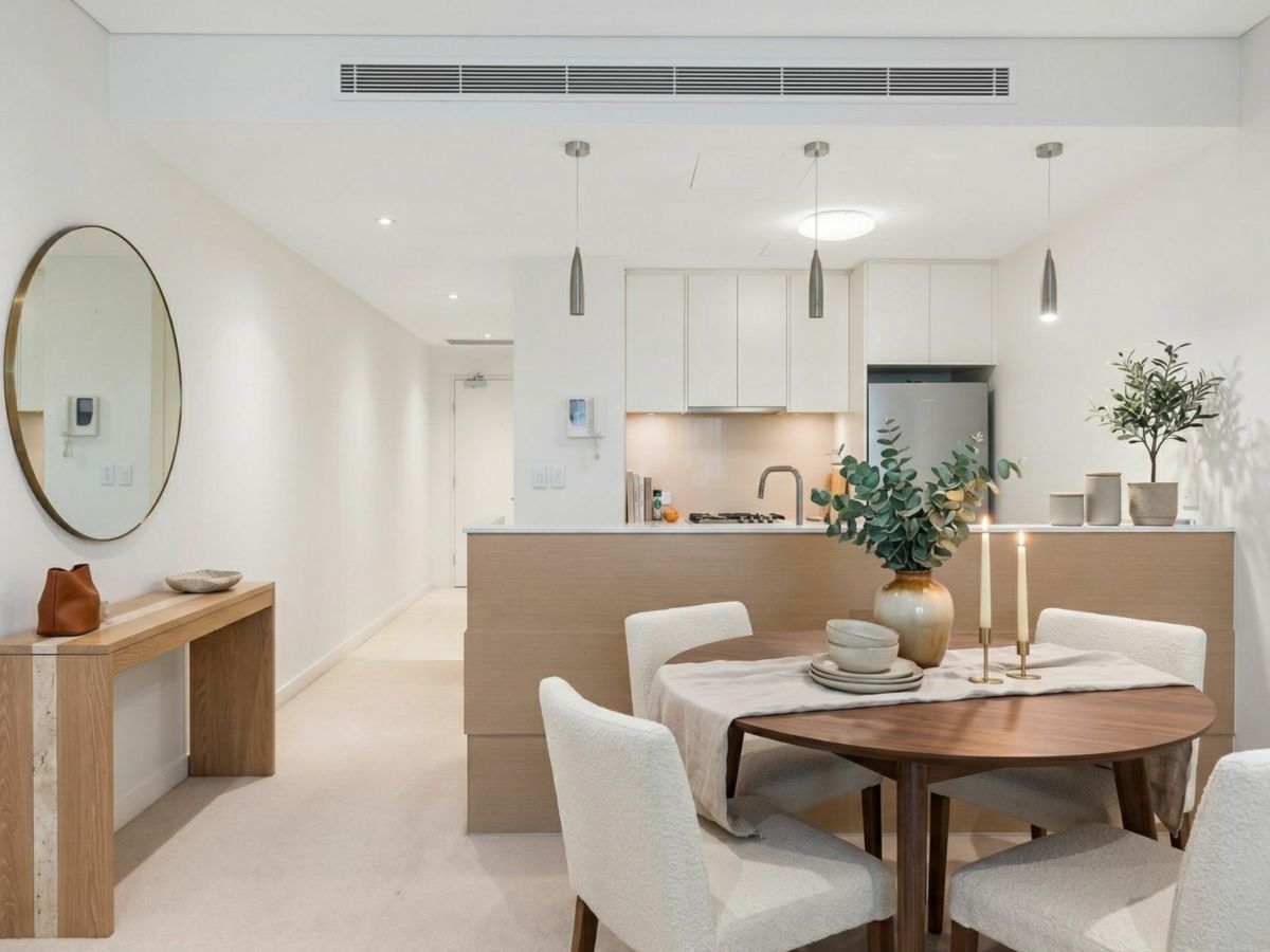 18/2 Clydesdale Place, Pymble - image 1