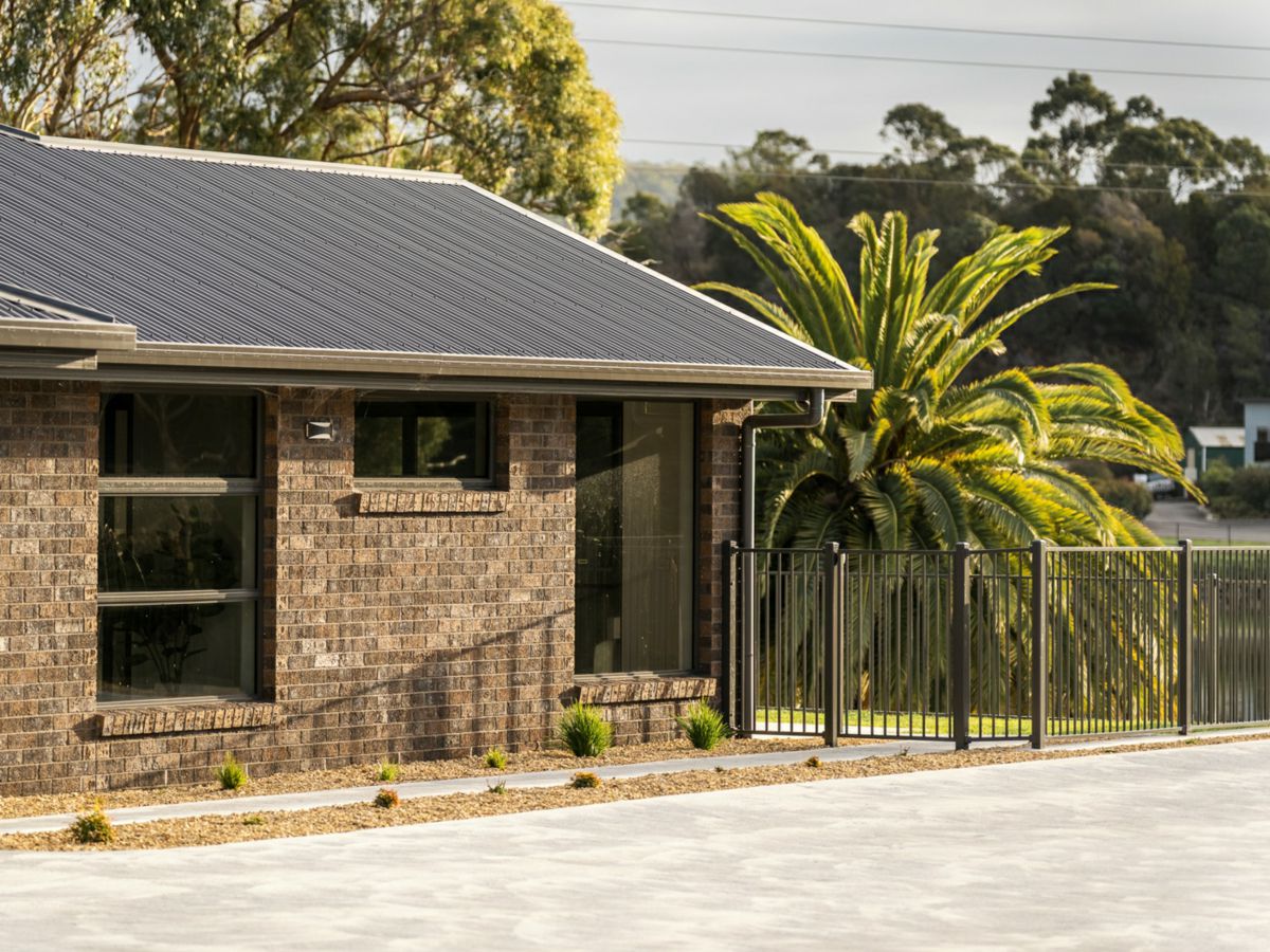 6/108 River Road, Ambleside - image 1