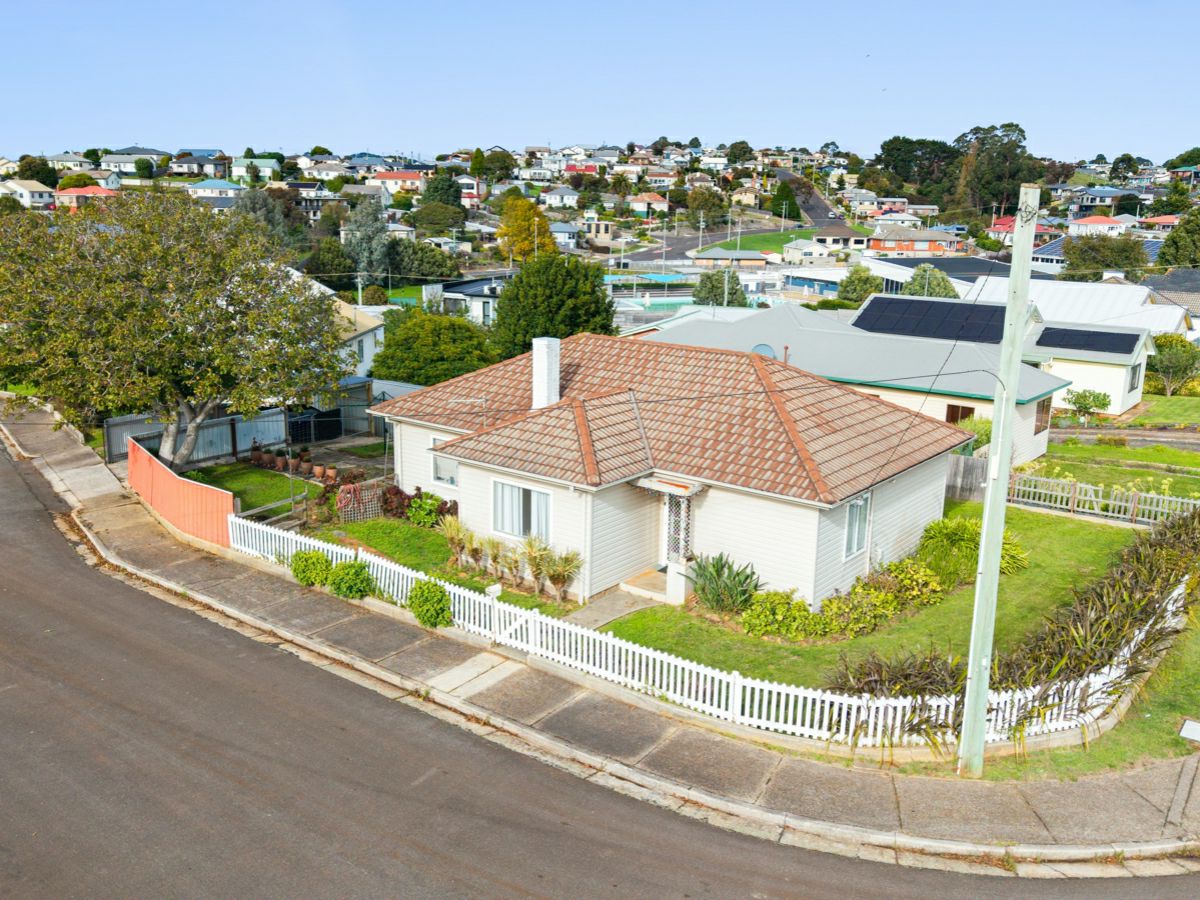 105 Bird Street, Montello - image 1