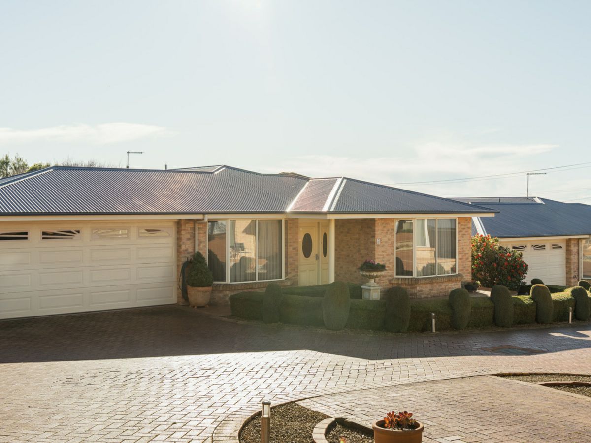 5/132 Percy Street, Devonport - image 2