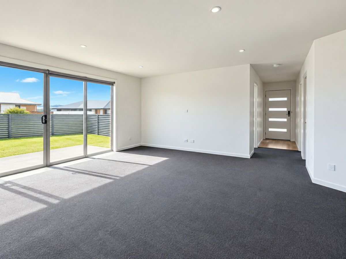 1/19 Franklin Court, Shearwater - image 2
