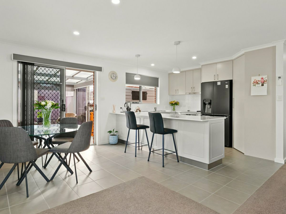 6/13 Broadwater Court, Shearwater - image 3