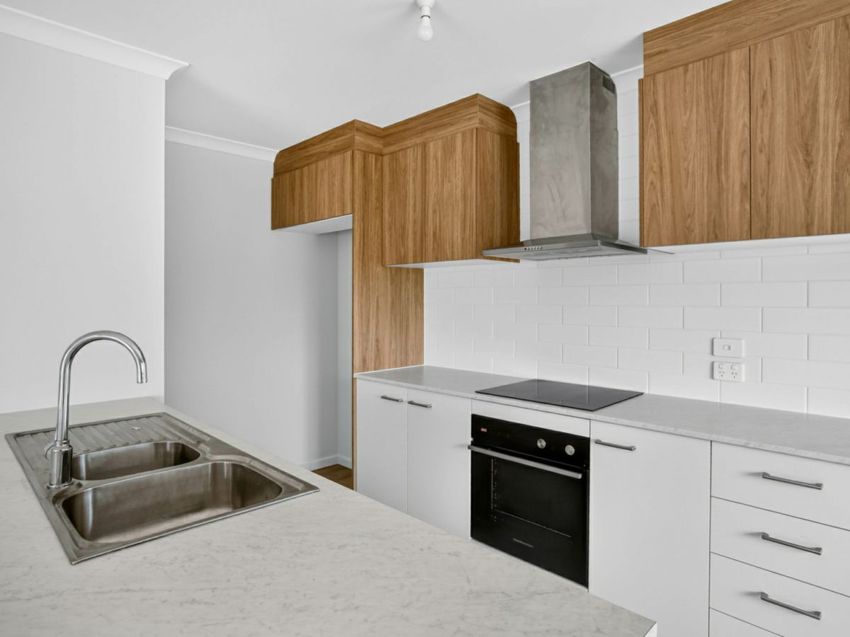 97 Bel-Air Crescent, East Devonport - image 1