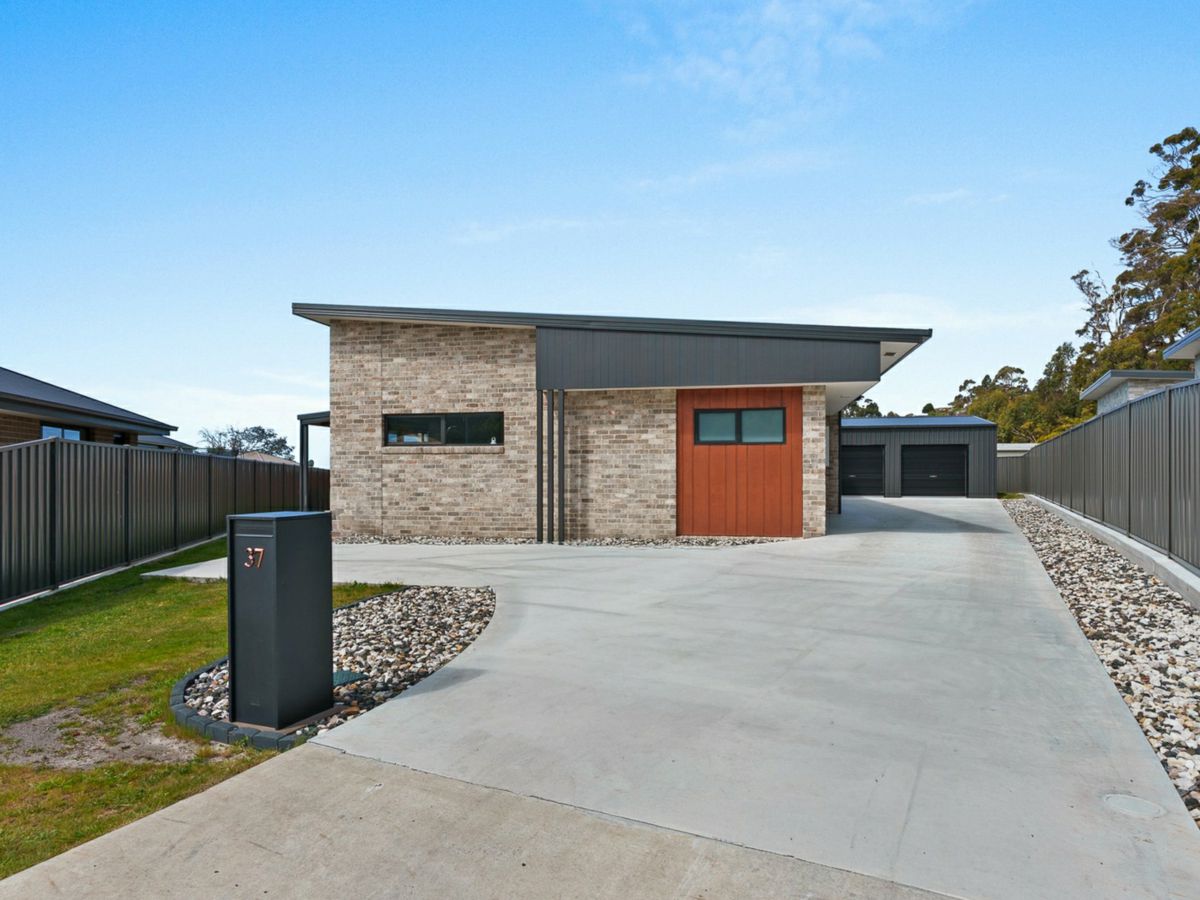 37 Jerling Street, West Ulverstone - image 2