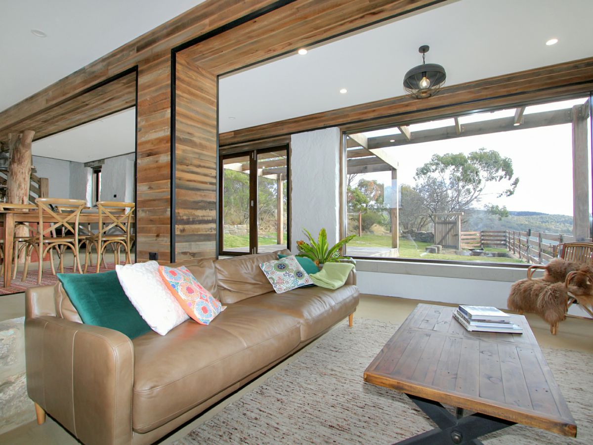 65 Egan Street, Cooma - image 2