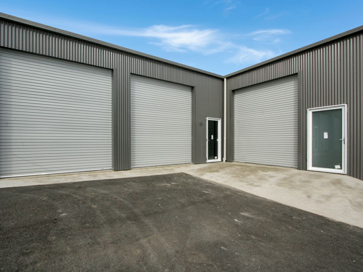 2/2 Short Street, Cooma - image 1