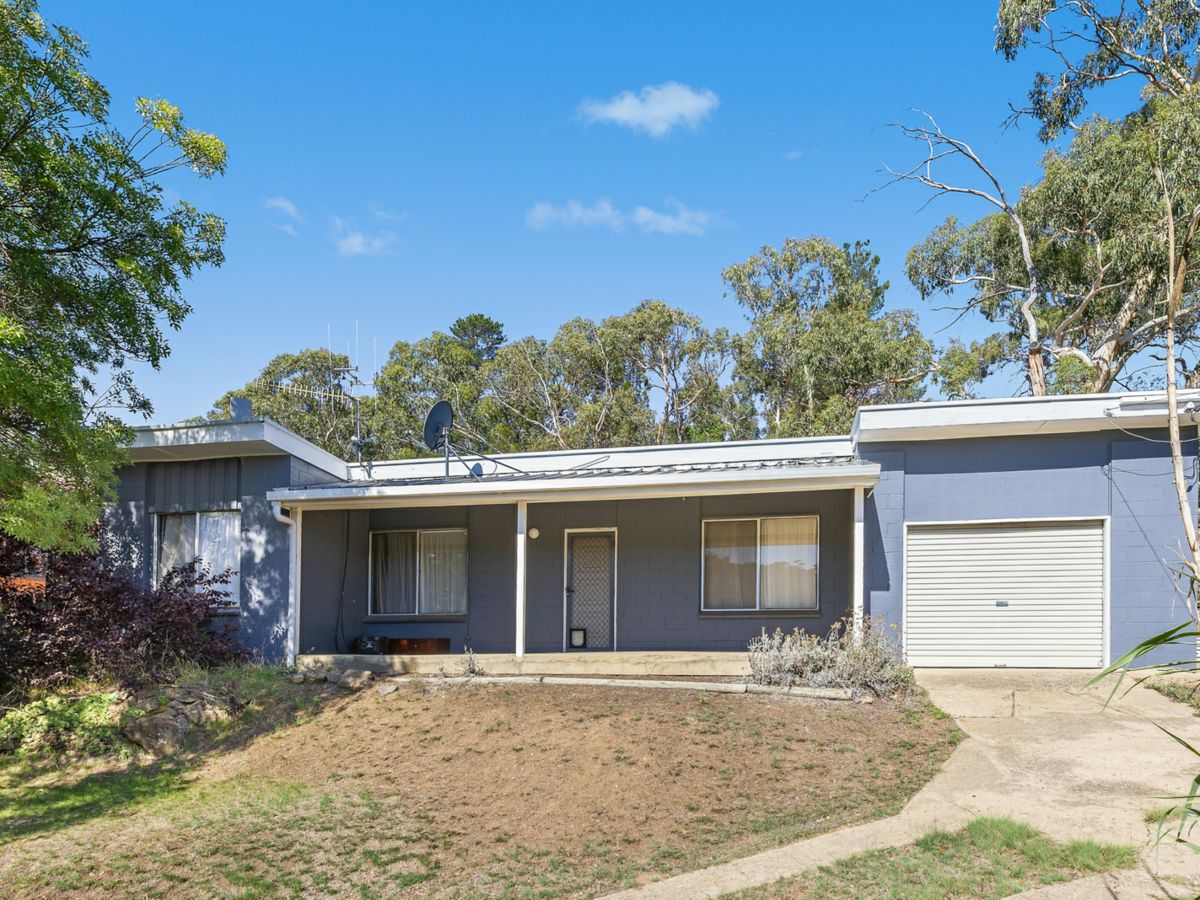 74 Hawkins Street, Cooma - image 1