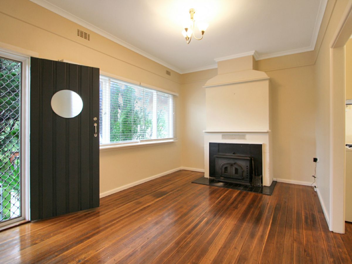75 Mulach Street, Cooma - image 2