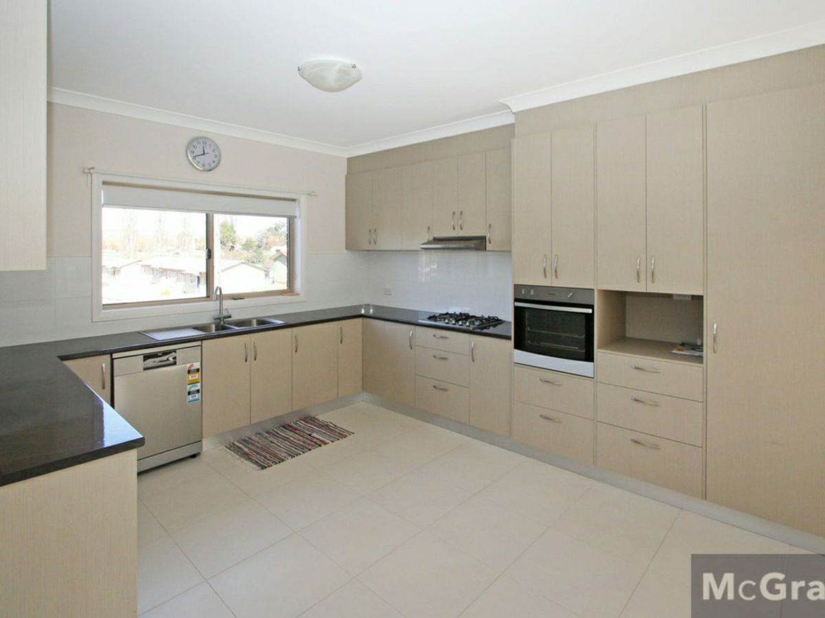 17A Mulach Street, Cooma - image 2