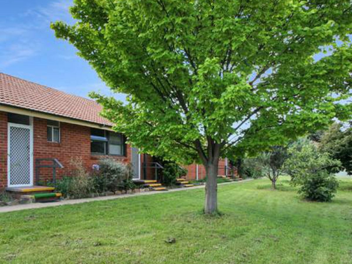 15/24 Mittagang Road, Cooma - image 1