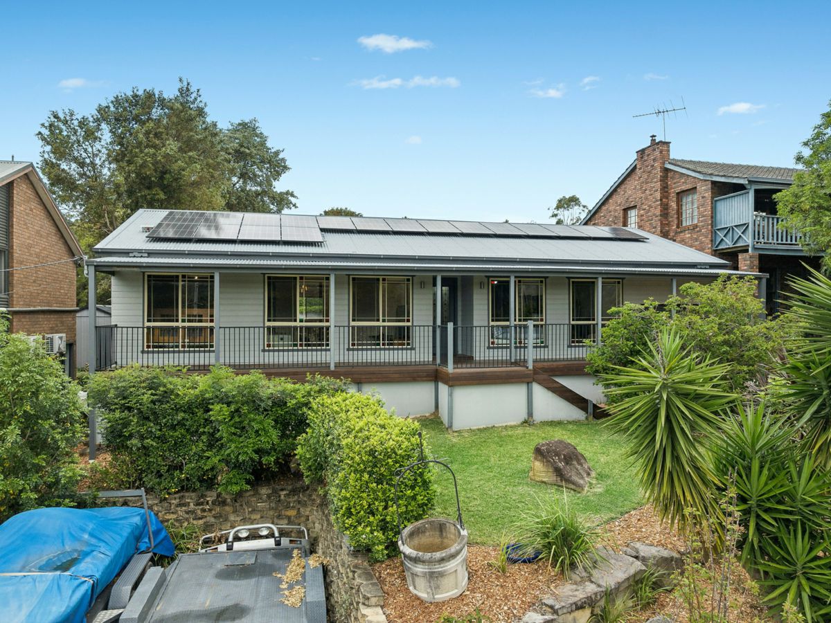 29 Cooroy Crescent, Yellow Rock - image 1