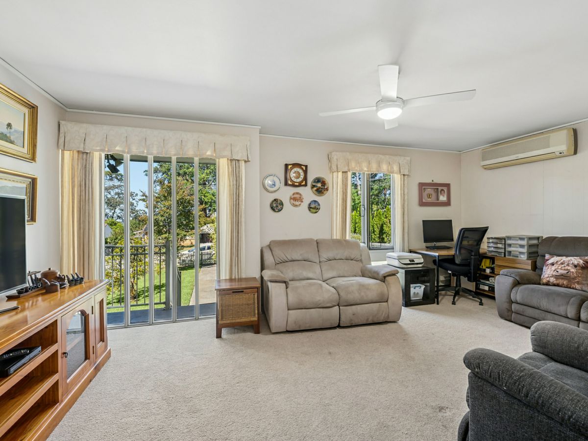 40 Reid Road, Winmalee - image 2