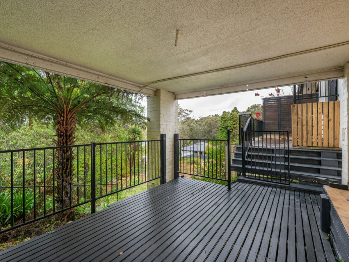 8/14 Kalinda Road, Bullaburra - image 1