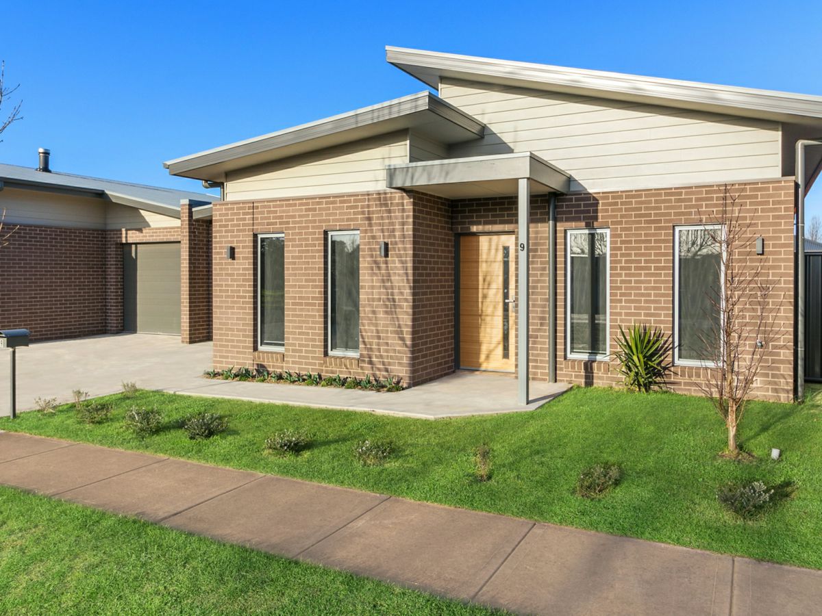 9 Station Street, MANSFIELD