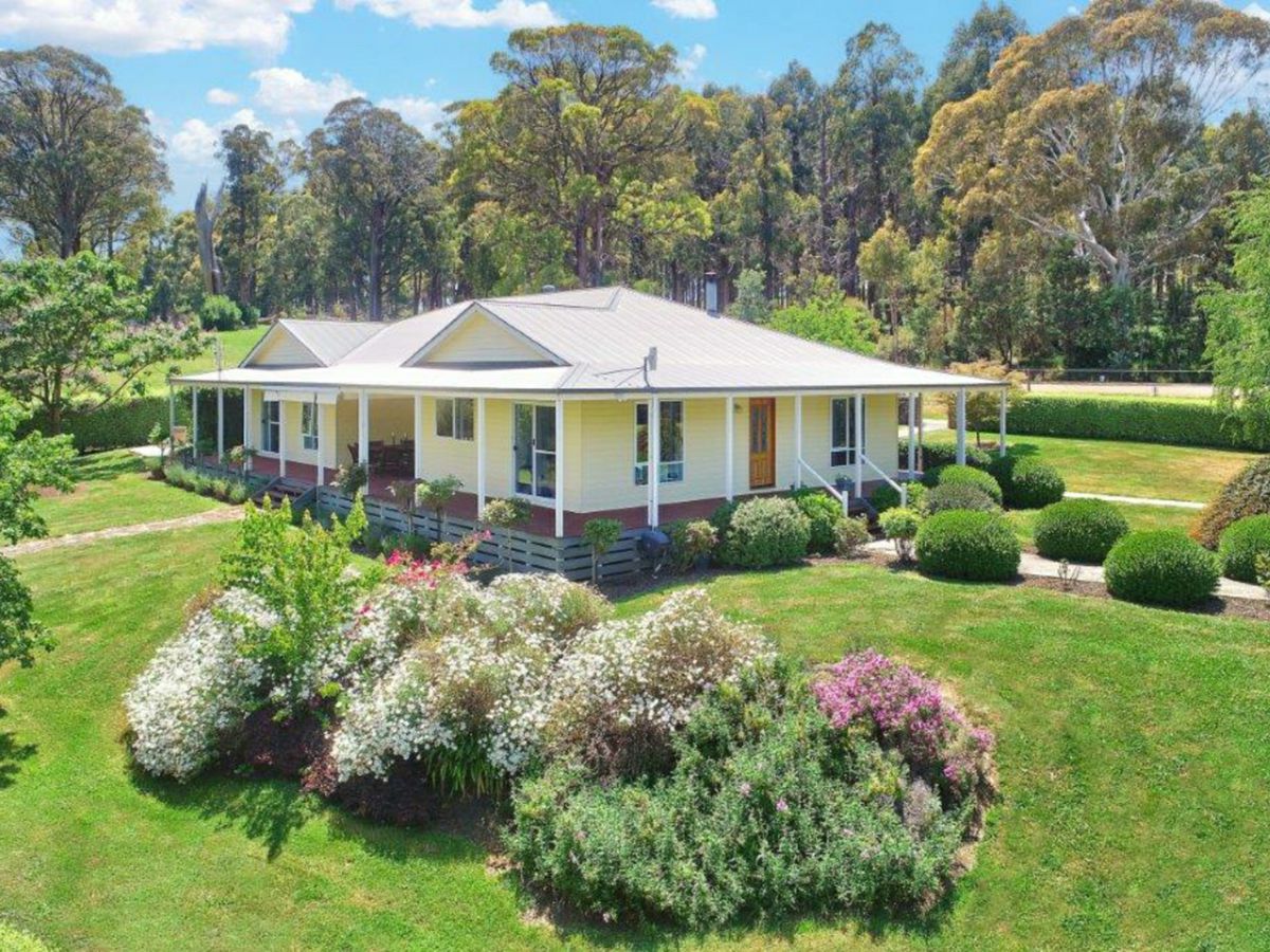 1011 Tabletop Road, Tolmie - image 1