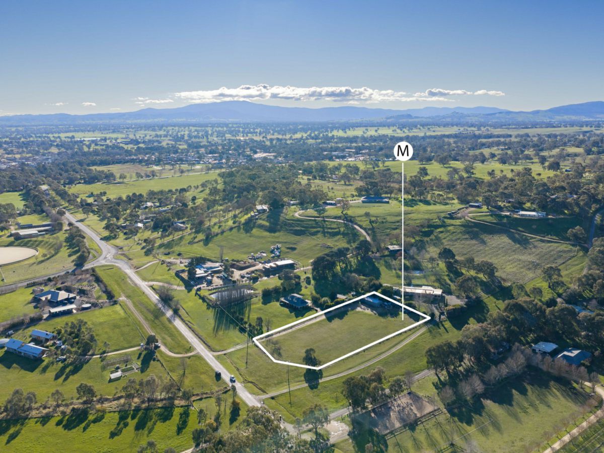 115 Mt Battery Road, Mansfield - image 2