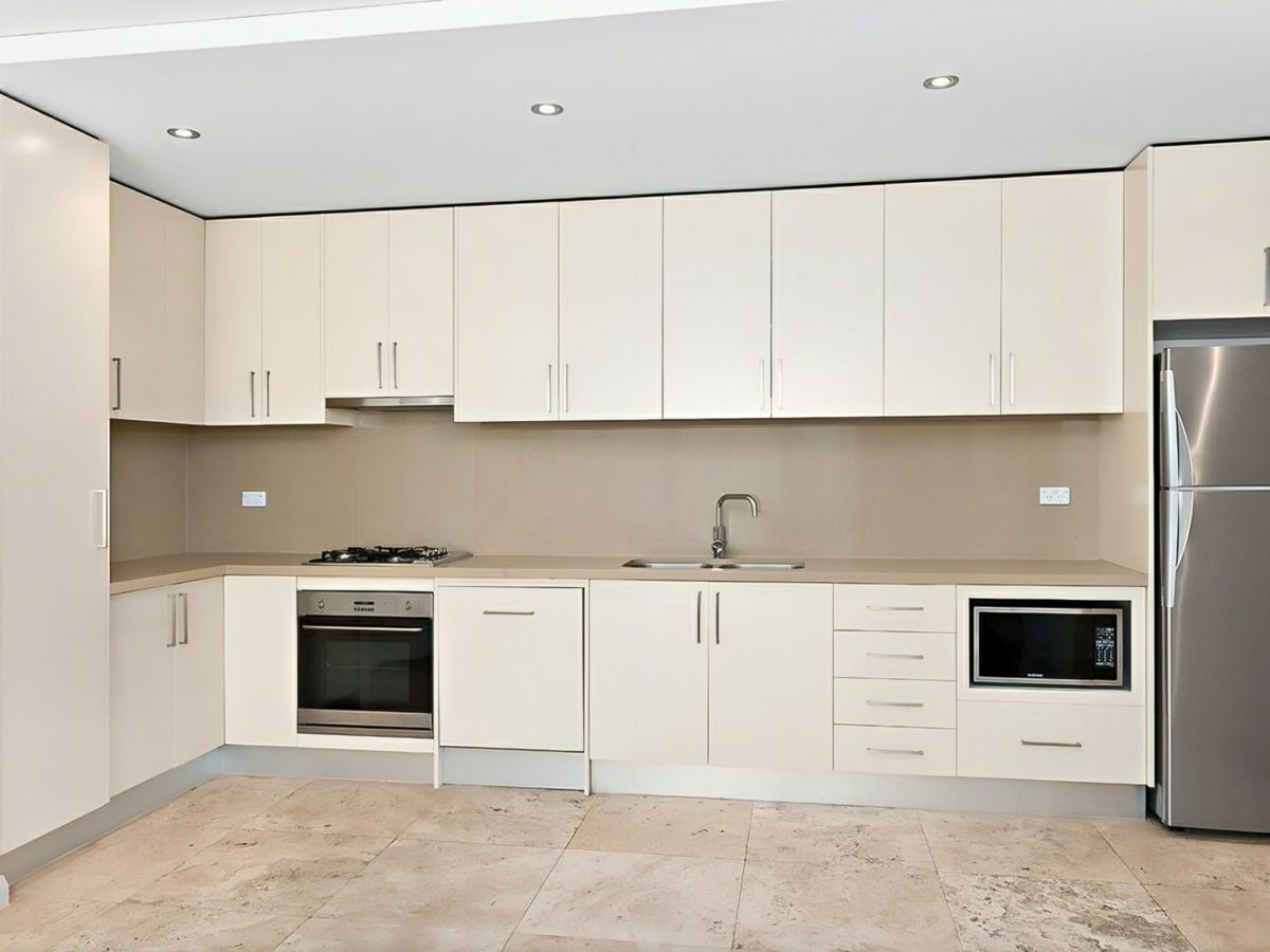 18/19 Crown Street, St Peters - image 2