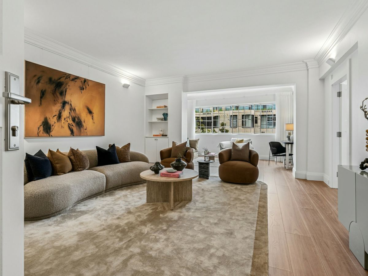 11/4 Ithaca Road, Elizabeth Bay - image 1