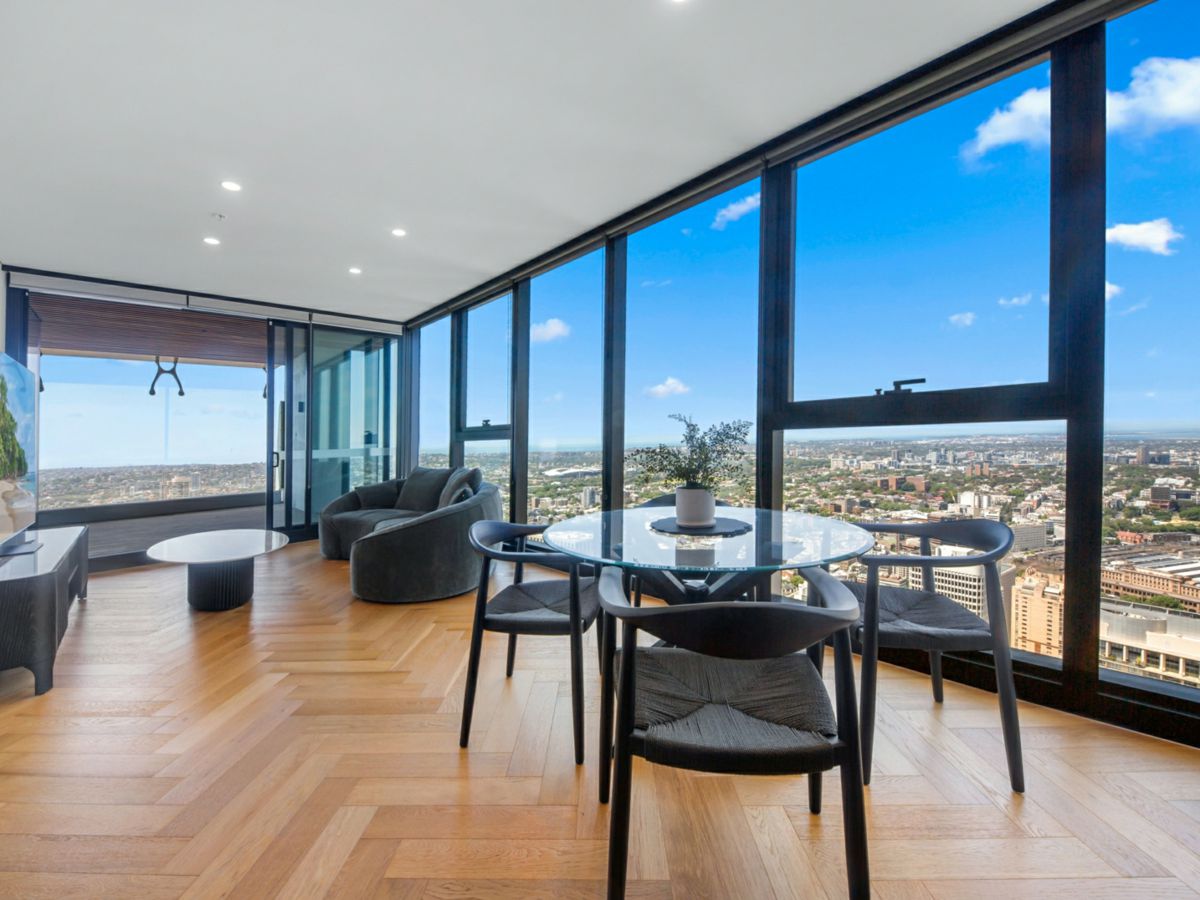 7203/117 Bathurst Street, Sydney - image 2