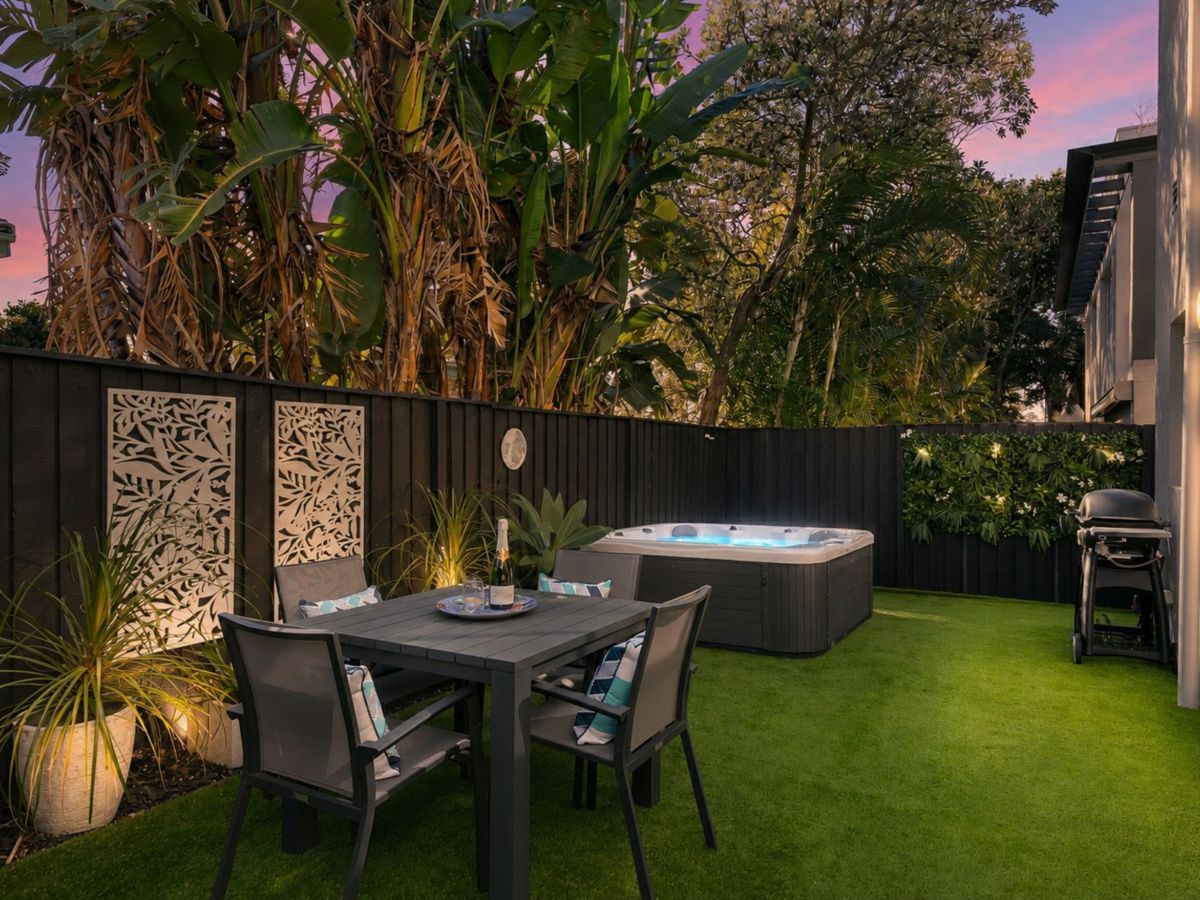 13/34 Golf Avenue, Mona Vale - image 1