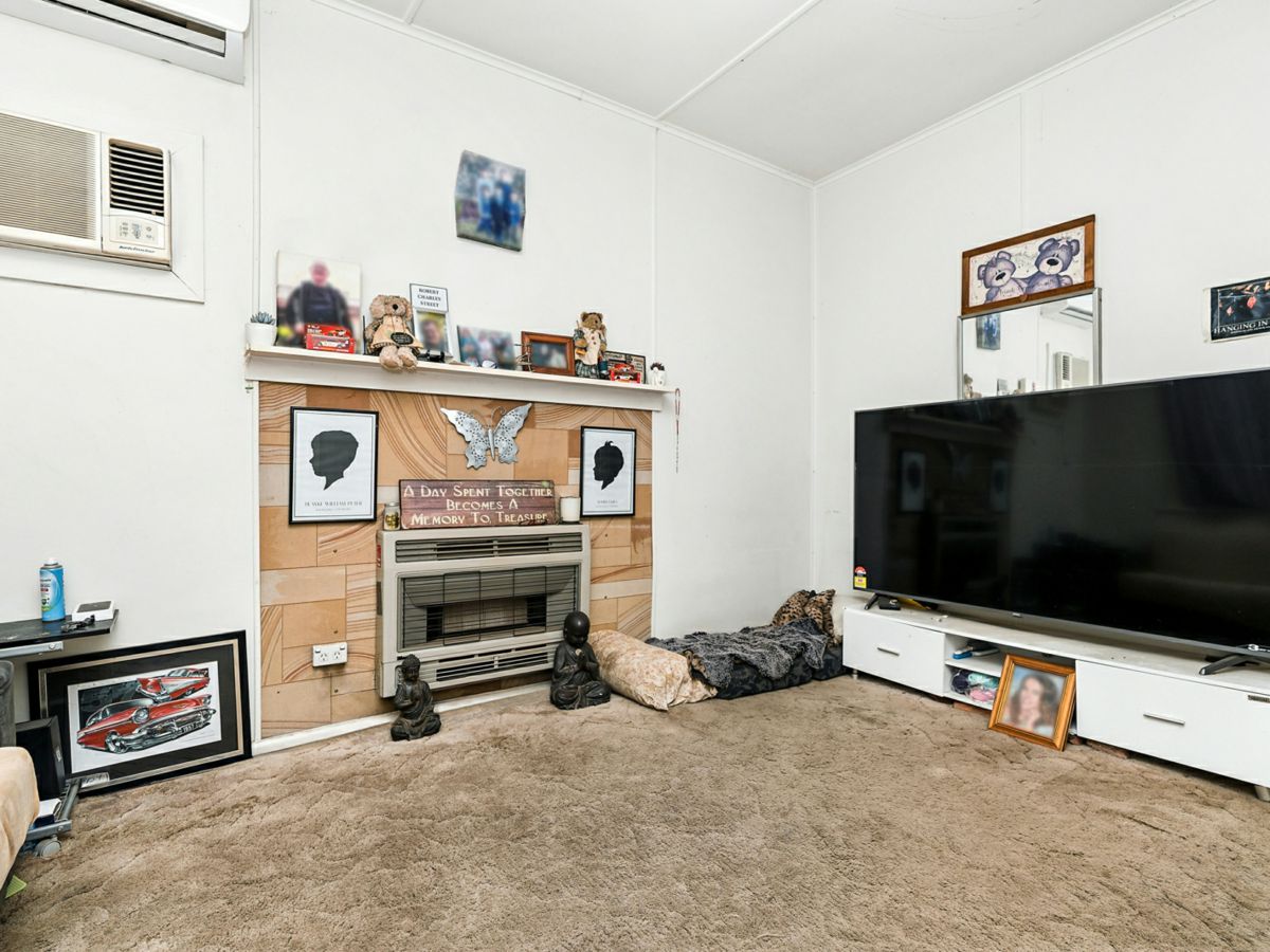 20 Grosvenor Street, Narrandera - image 3